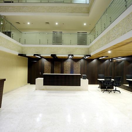 Solitaire Hotel Raipur  Ngoại thất bức ảnh