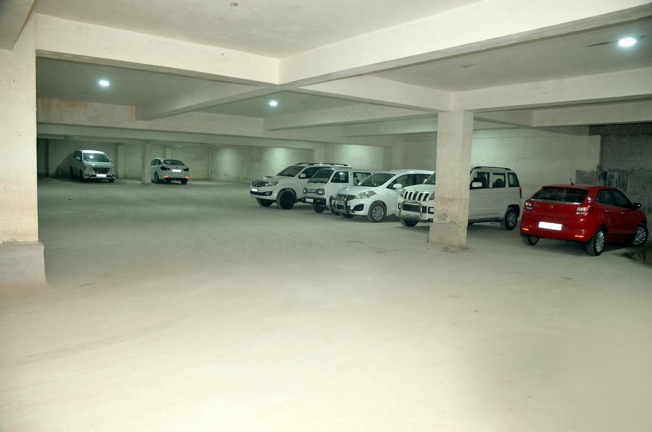 Solitaire Hotel Raipur  Ngoại thất bức ảnh