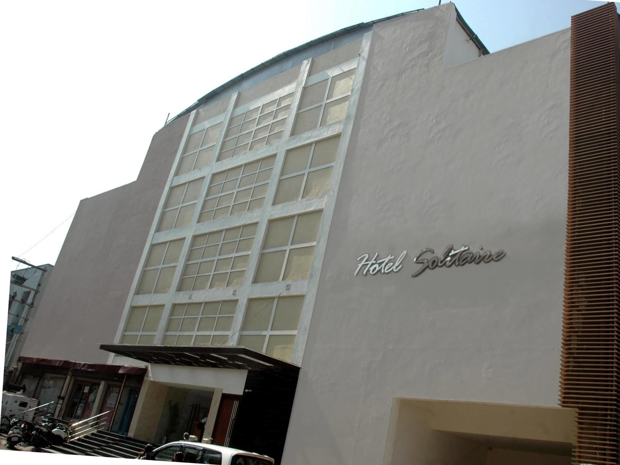 Solitaire Hotel Raipur  Ngoại thất bức ảnh